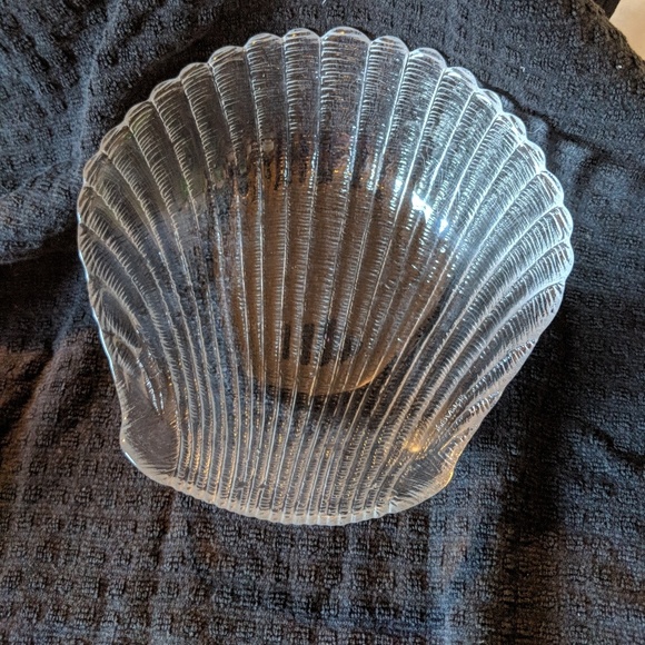Other - 3/$15 Glass seashell dish